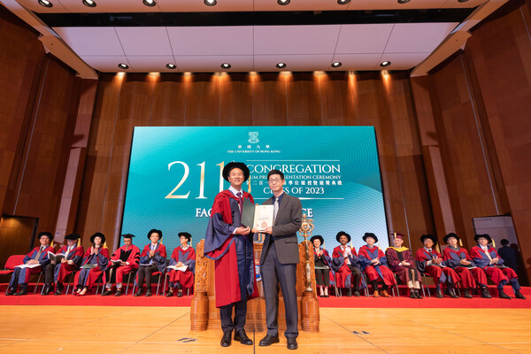 Mr Raymond Chan